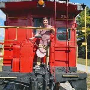 Meet your Posher, Sam